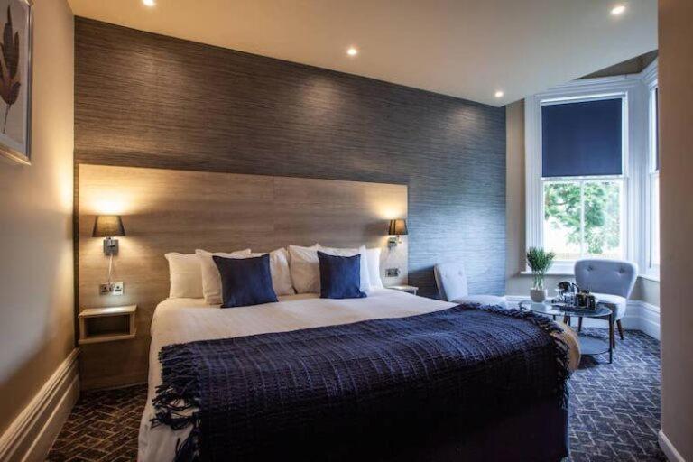 No5 Durley Road - Contemporary Serviced Rooms And Suites Bournemouth Eksteriør billede
