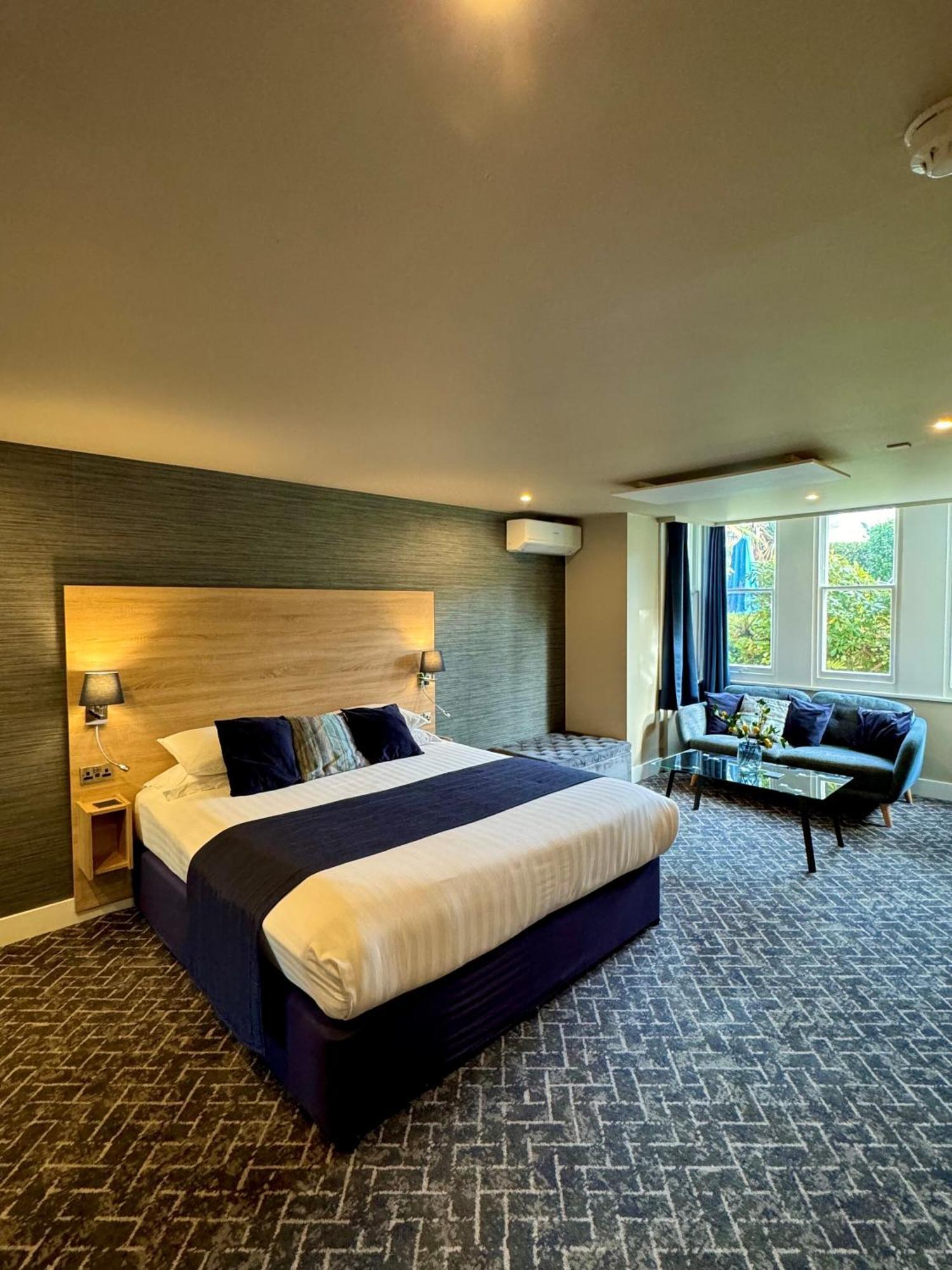 No5 Durley Road - Contemporary Serviced Rooms And Suites Bournemouth Eksteriør billede